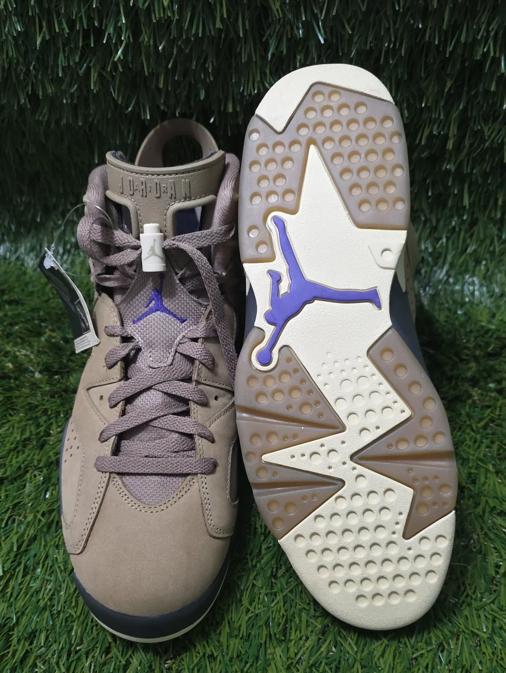 Jordan 6 RetroGore-Tex Brown Kelp. Size 10 M OR 11 W.